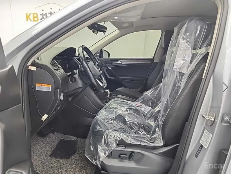 car Volkswagen Tiguan id55657 photo #11