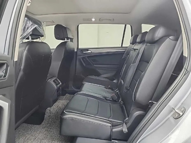 car Volkswagen Tiguan id55657 photo #12