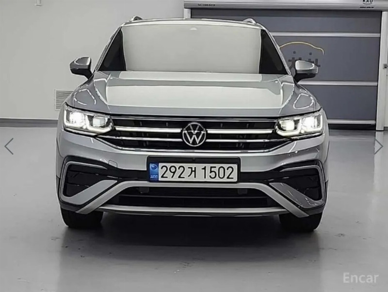 car Volkswagen Tiguan id55657 photo #3
