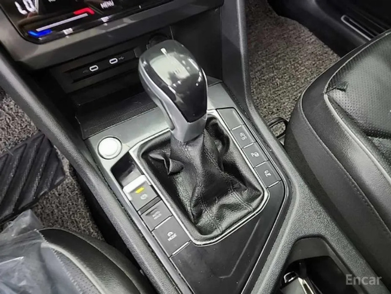car Volkswagen Tiguan id55657 photo #8