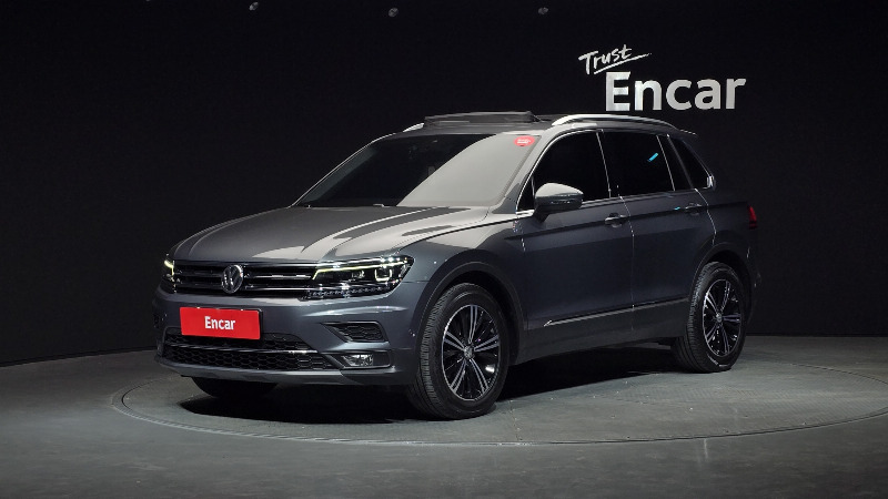 car Volkswagen Tiguan id55660 main photo