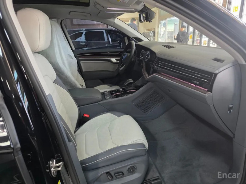 car Volkswagen Touareg id55662 photo #11