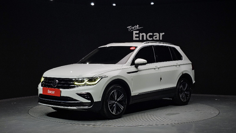 car Volkswagen Tiguan id55663 main photo