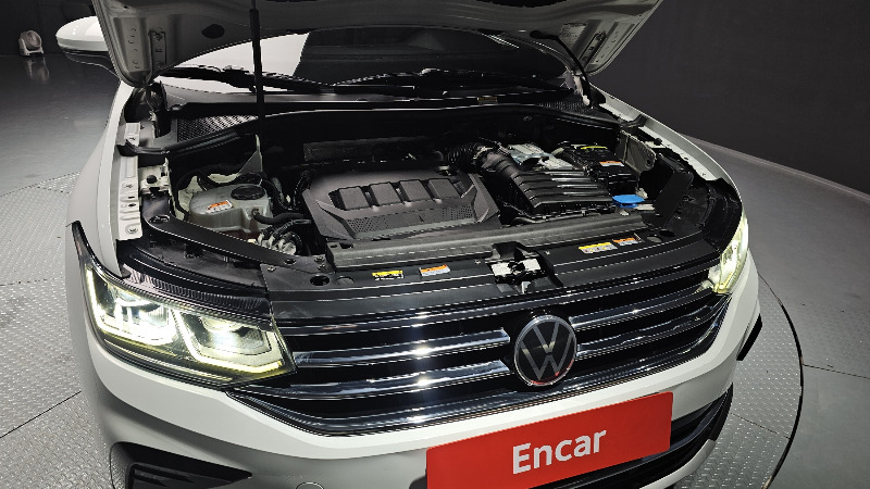 car Volkswagen Tiguan id55663 photo #6