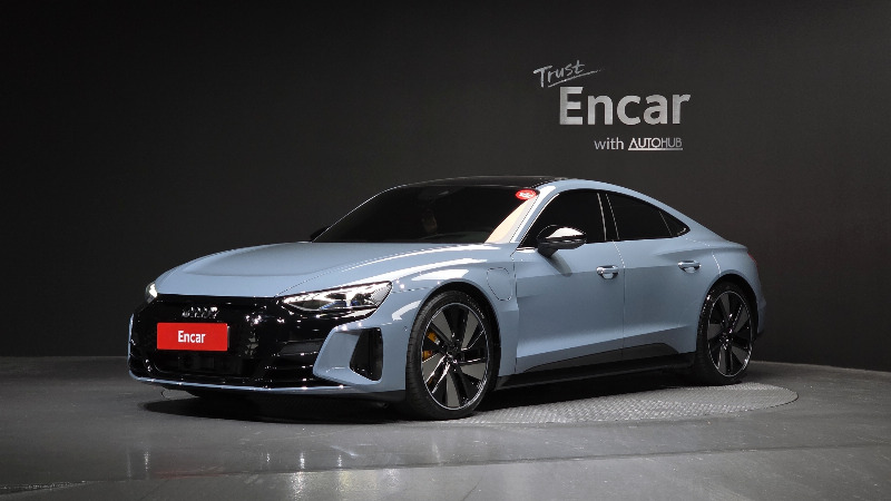 car Audi e-tron GT id55730 main photo