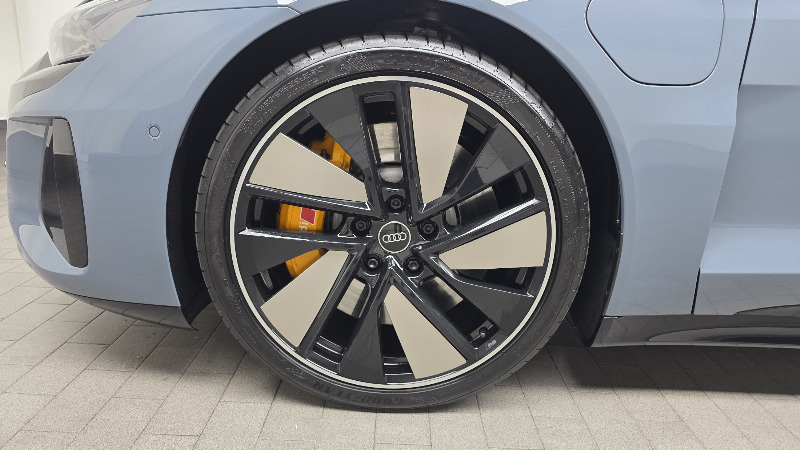 car Audi e-tron GT id55730 photo #5