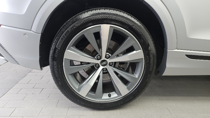 car Audi Q8 id55737 photo #5