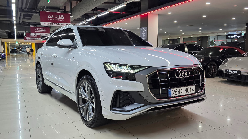 car Audi Q8 id55739 main photo
