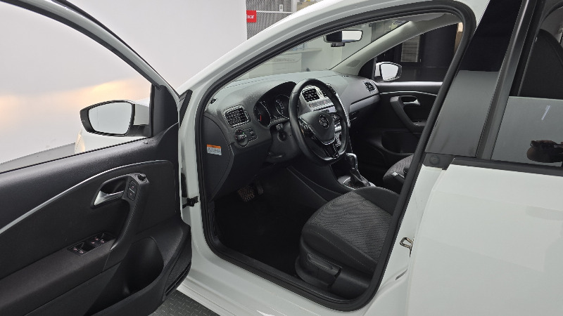 car Volkswagen Polo id55741 photo #10