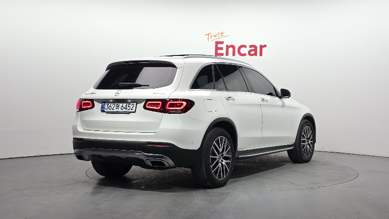 car Mercedes Benz GLC id55747 photo #2