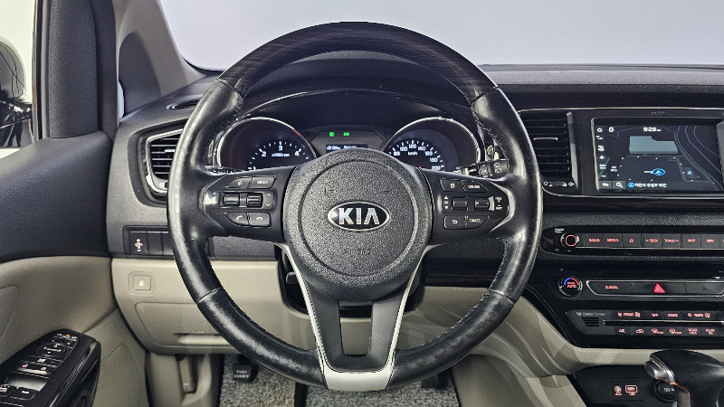 car KIA Carnival id55766 photo #13