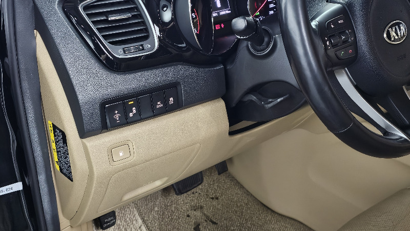 car KIA Carnival id55770 photo #16