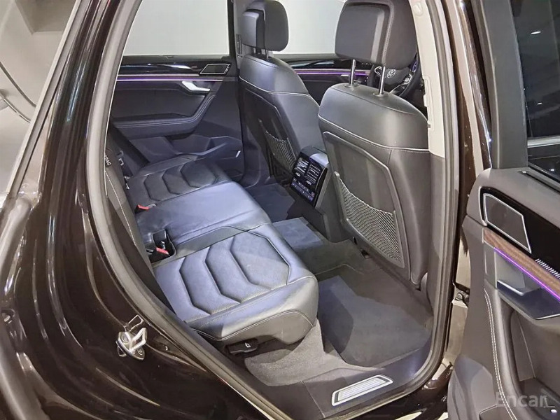 car Volkswagen Touareg id55817 photo #11