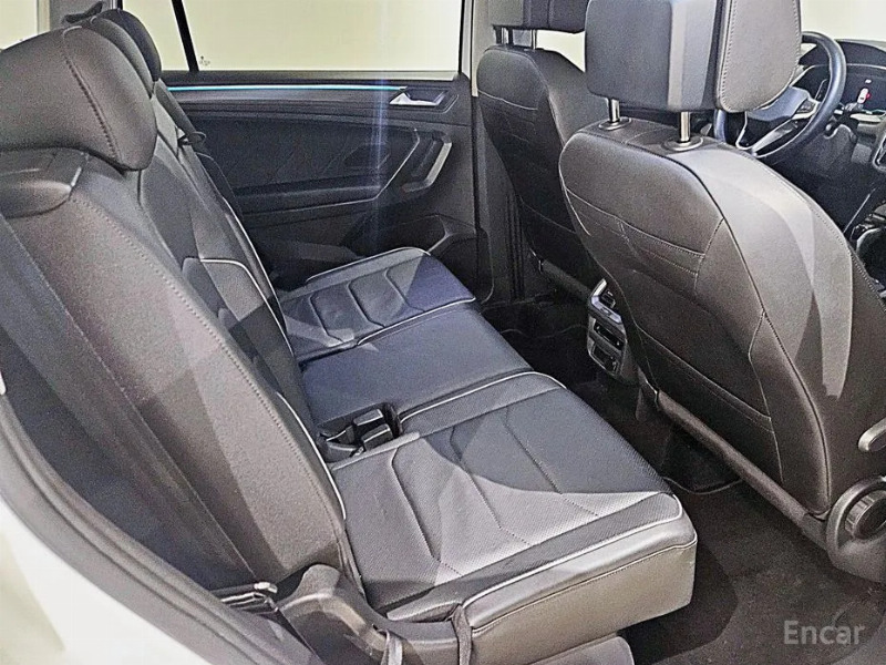 car Volkswagen Tiguan id55823 photo #13