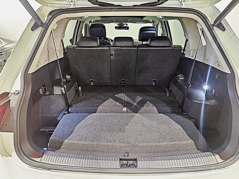 car Volkswagen Tiguan id55823 photo #8