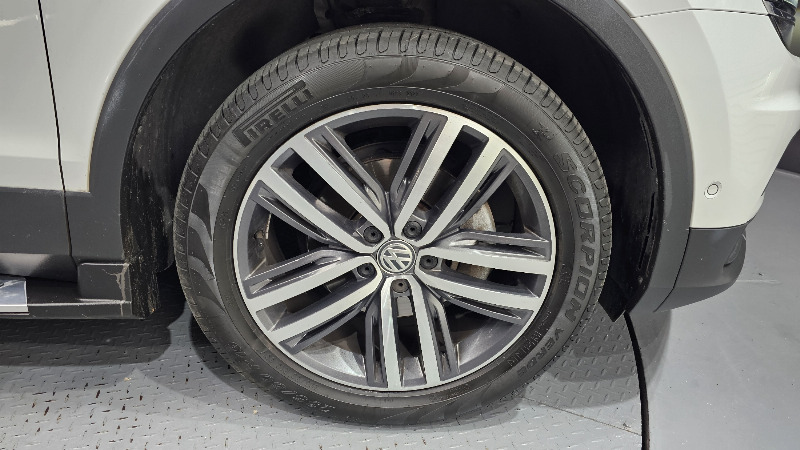 car Volkswagen Tiguan id55828 photo #5