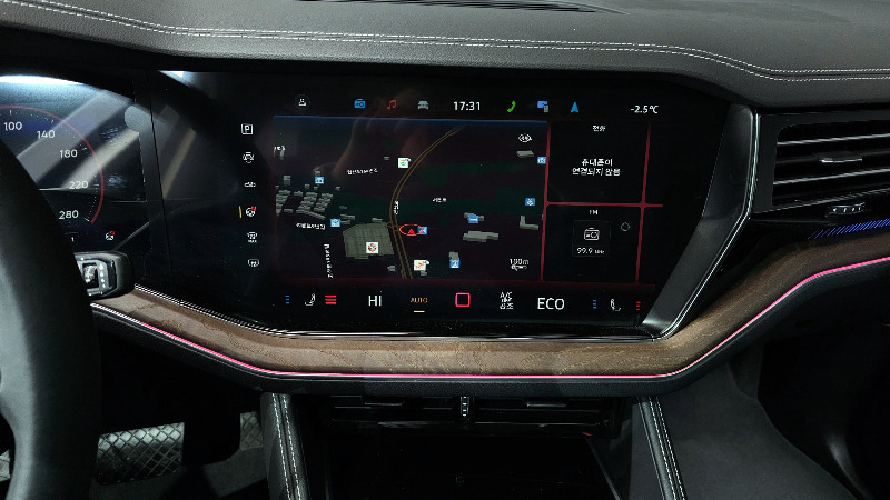 car Volkswagen Touareg id55829 photo #14