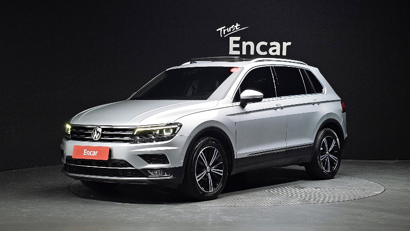 car Volkswagen Tiguan id55831 main photo