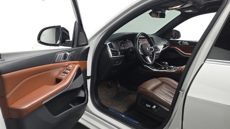car BMW X7 id55843 photo #10