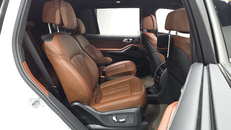 car BMW X7 id55843 photo #11