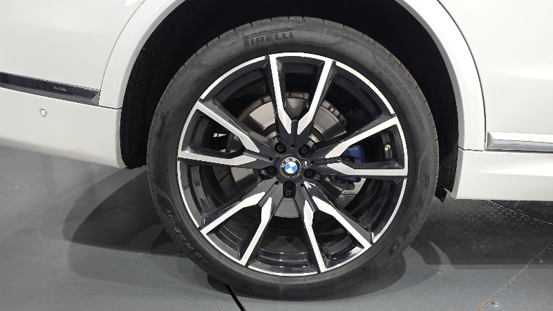 car BMW X7 id55843 photo #5