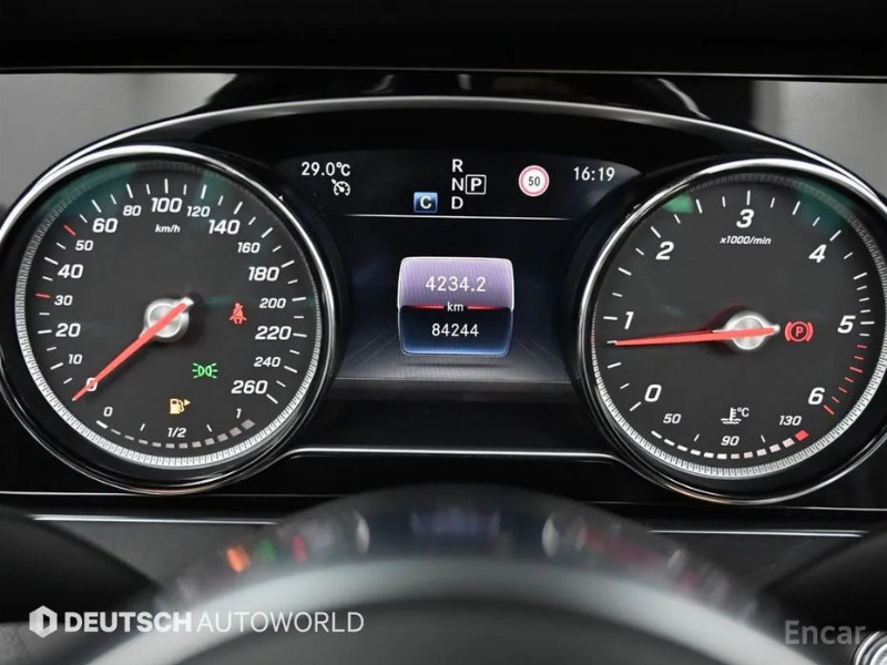 car Mercedes Benz E Class id55901 photo #8