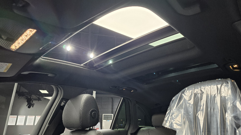 car Mercedes Benz GLC id55906 photo #18
