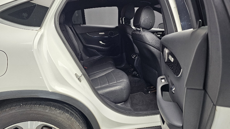 car Mercedes Benz GLC id55908 photo #12