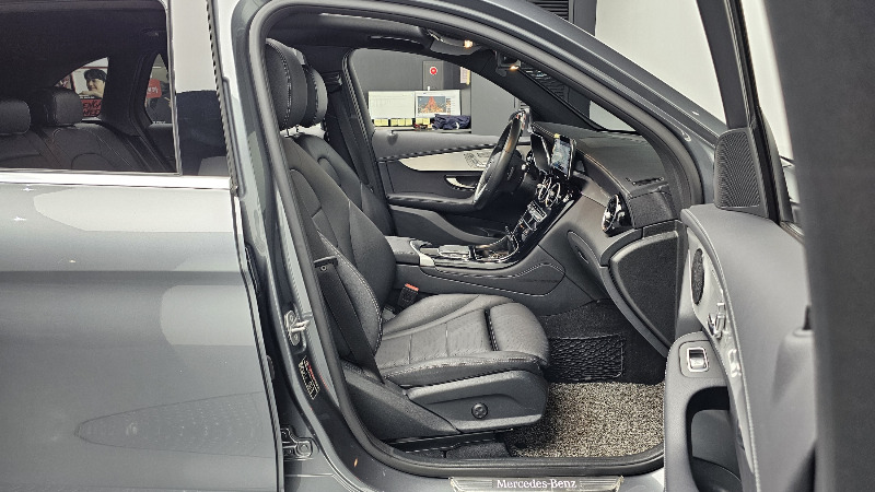 car Mercedes Benz GLC id55909 photo #10
