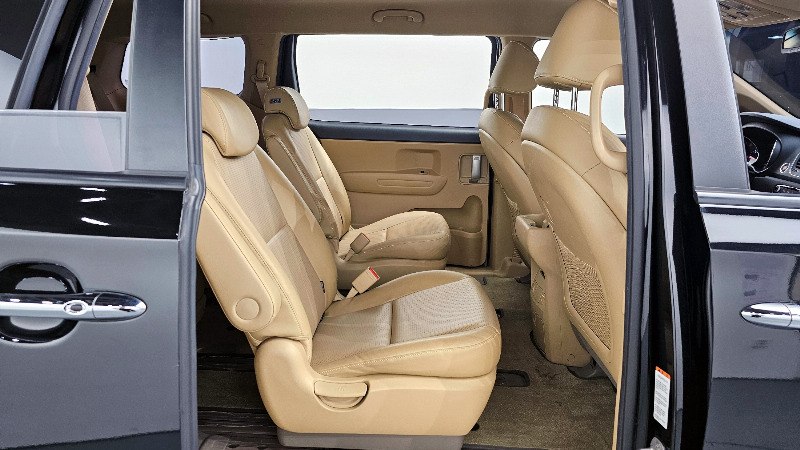 car KIA Carnival id55928 photo #11
