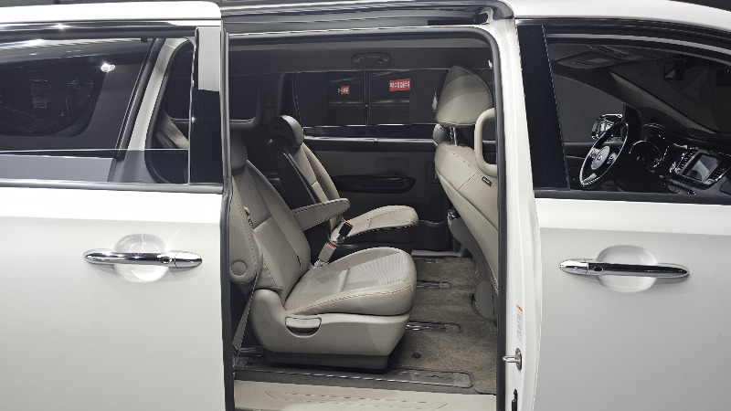 car KIA Carnival id55970 photo #11