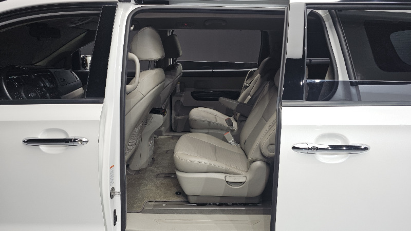 car KIA Carnival id55970 photo #12