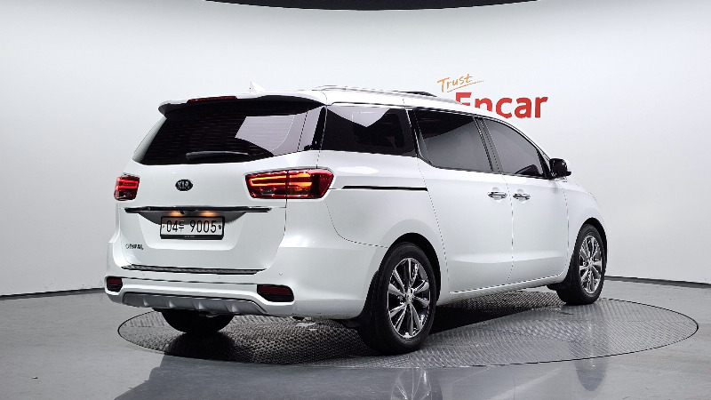 car KIA Carnival id56007 photo #2