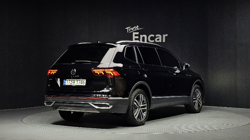 car Volkswagen Tiguan id56037 photo #2