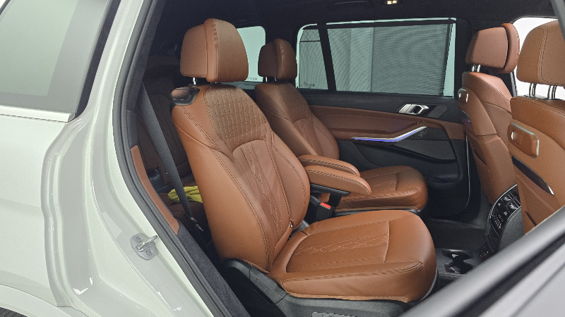 car BMW X7 id56074 photo #11