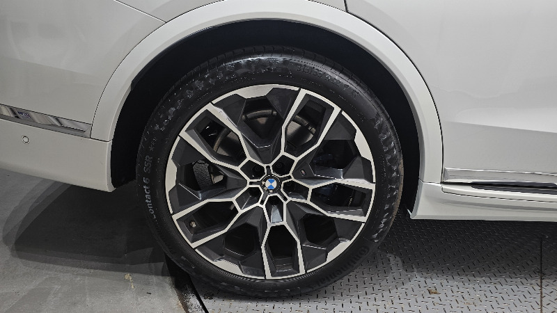 car BMW X7 id56074 photo #5