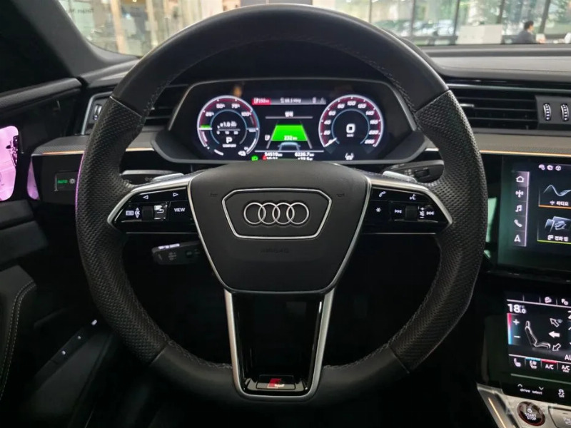 car Audi e-tron id56149 photo #13