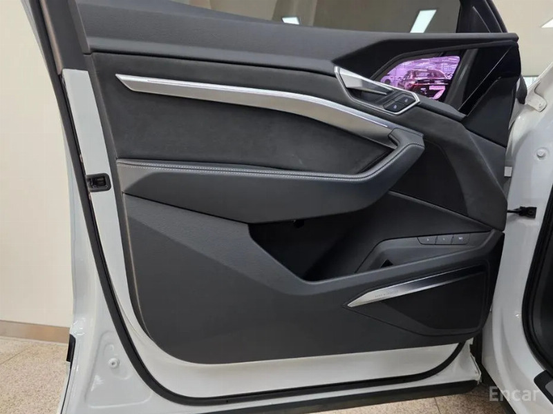 car Audi e-tron id56149 photo #16