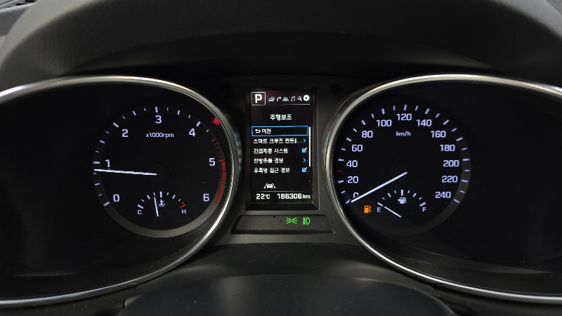 car Hyundai Santa FE id56228 photo #8