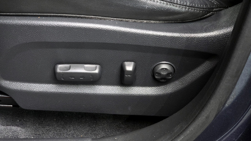 car Hyundai Santa FE id56257 photo #18