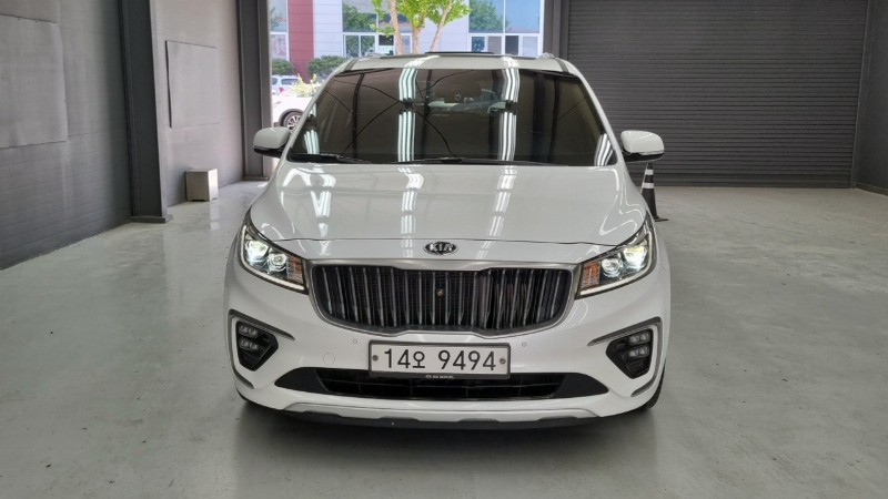car KIA Carnival id56280 photo #3