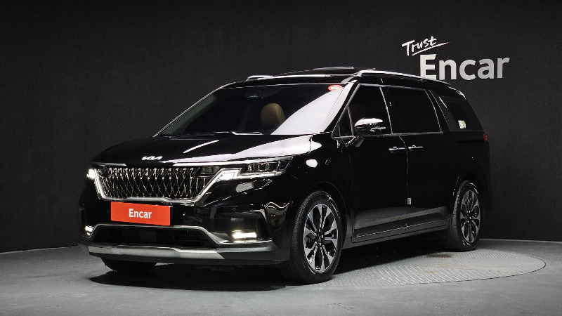 car KIA Carnival id56302 main photo