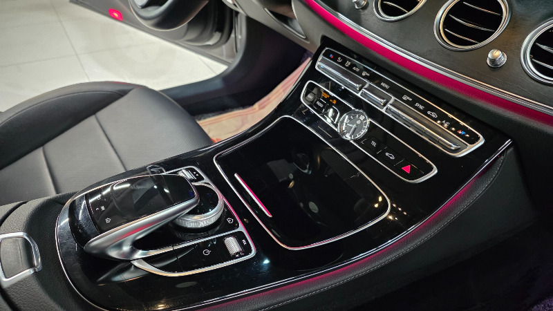 car Mercedes Benz E Class id56366 photo #13