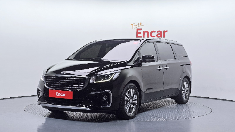 car KIA Carnival id56379 main photo