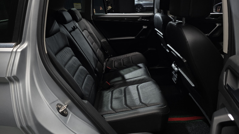 car Volkswagen Tiguan id56433 photo #11