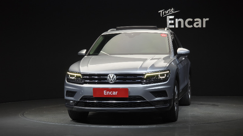 car Volkswagen Tiguan id56433 photo #3
