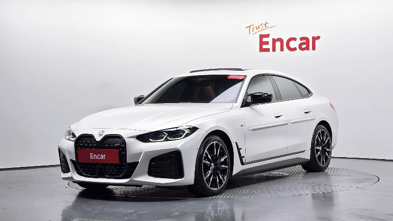car BMW i4 id56439 main photo