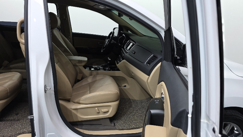 car KIA Carnival id56533 photo #11