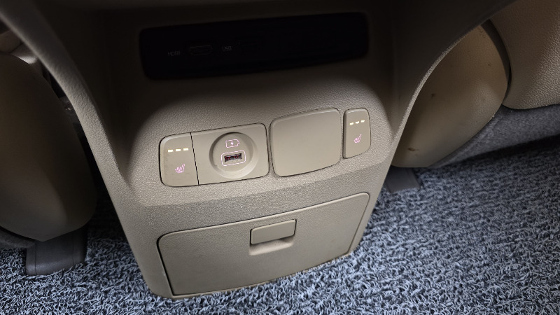 car KIA Carnival id56535 photo #17