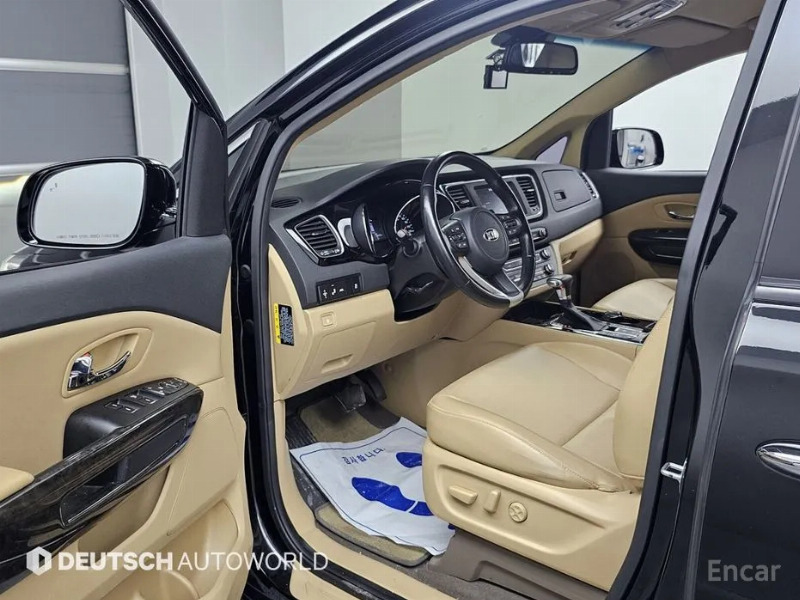 car KIA Carnival id56536 photo #11